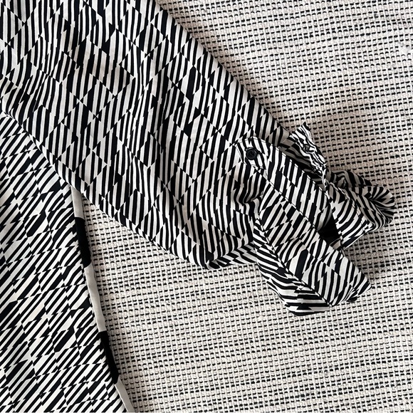 Black White Mixed Pattern Blouse Polka Dot Striped - Picture 11 of 12